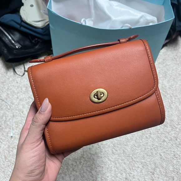 ❌SOLD❌ Coach Kip crossbody - Picture 2 of 8